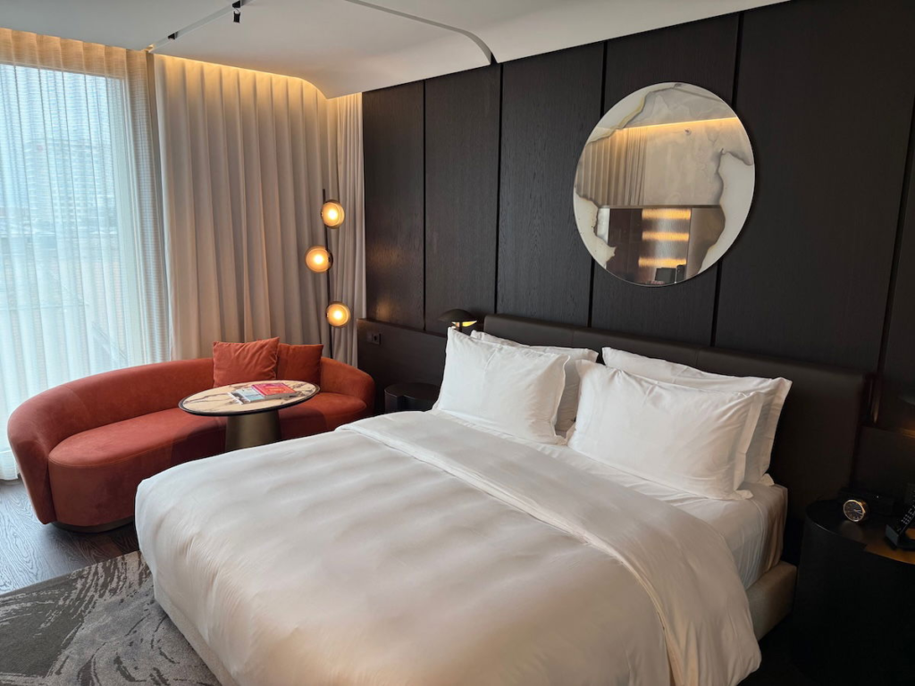 Citi Strata Elite Card $300 Annual Hotel Credit: How Hard Is It To Use?