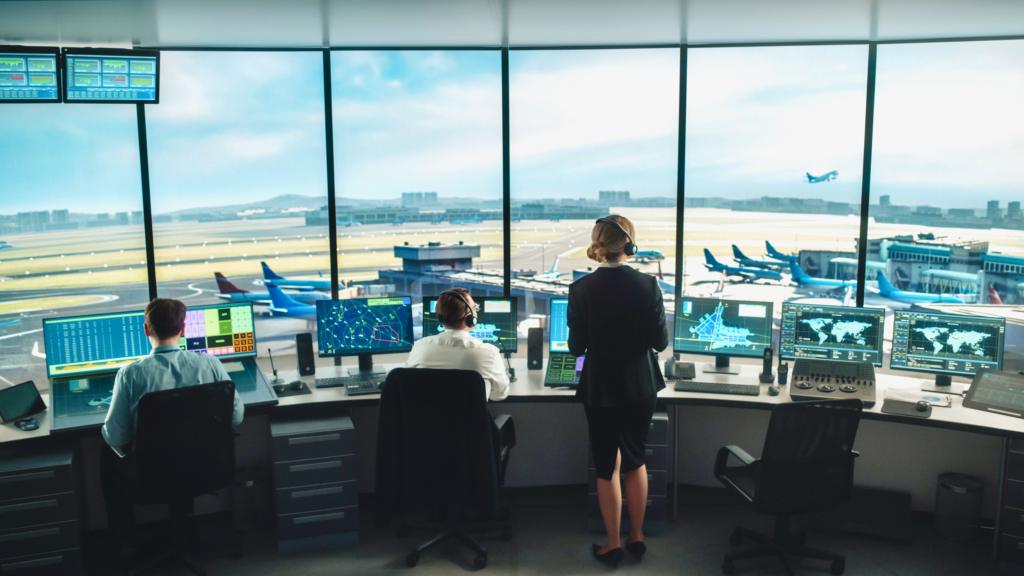 Are You An Air Traffic Controller? We’d Love To Hear From You