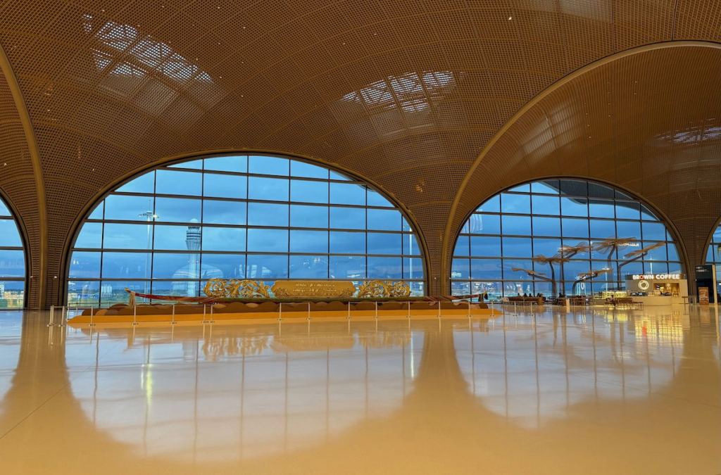 My Bizarre Transit At Phnom Penh’s Stunning Techo Airport