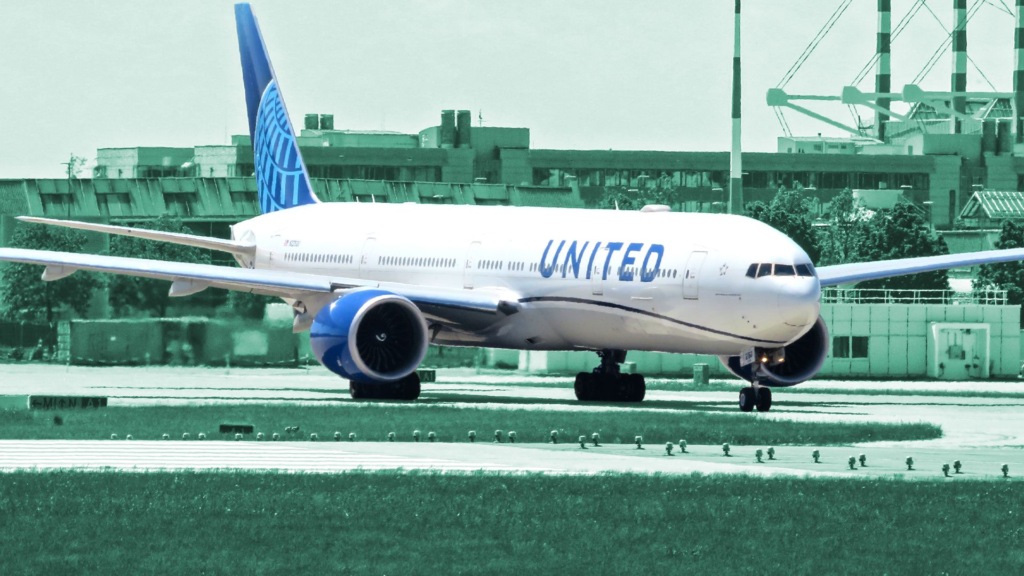 Why United Airlines Still Relies On The Boeing 777-300ER In 2025